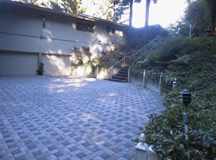 136 Grandview Dr, Woodside, CA 94062