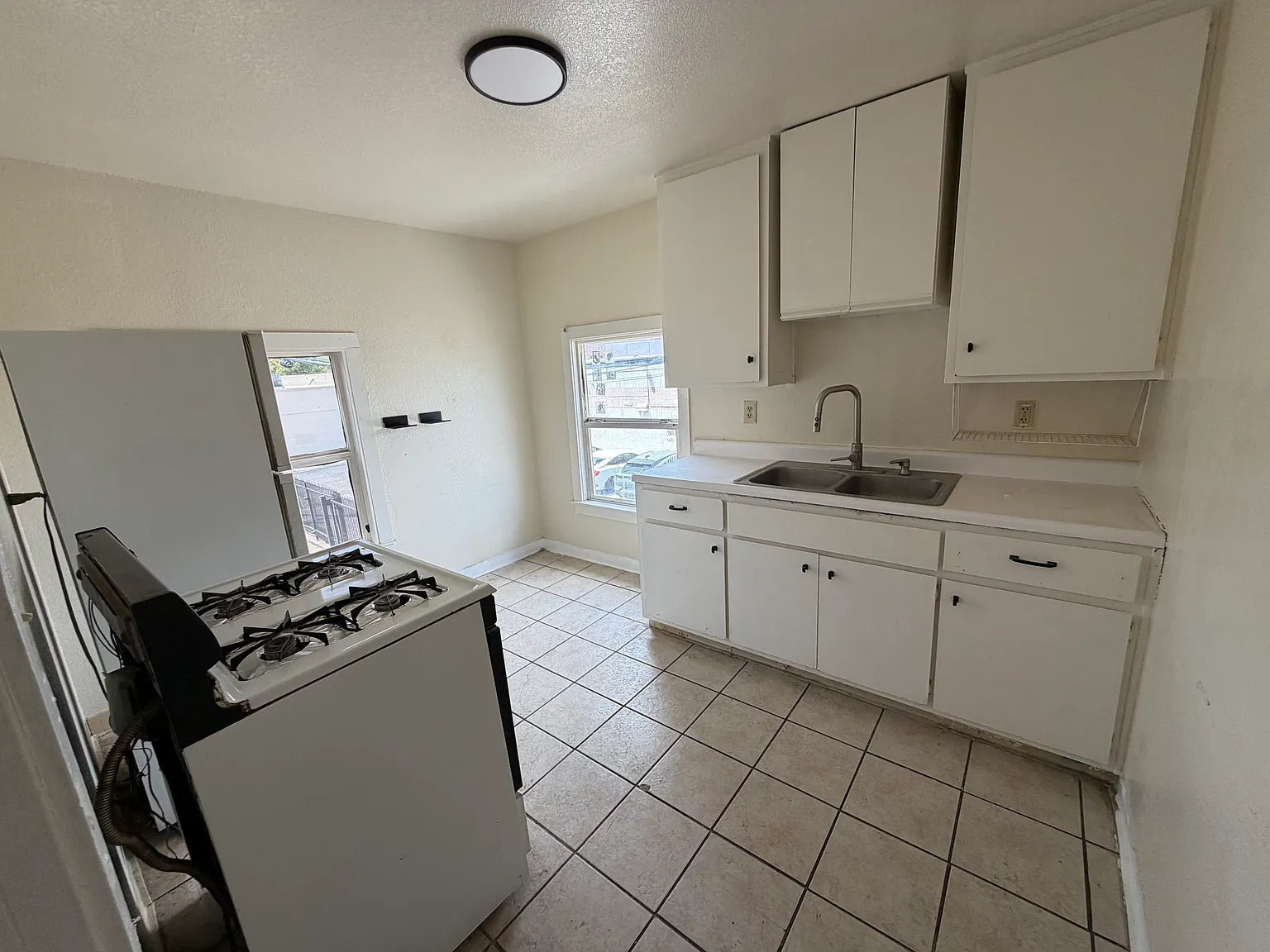 1 bed, 500 sqft, $1,065 — Photo 4