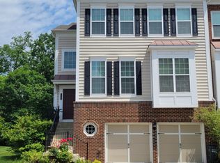 25482 Hopton House Ter, Chantilly, VA 20152