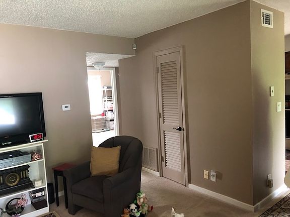 4th image of 222 Buckingham Dr