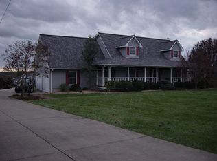 6364 Willow Lenoxburg Rd, Foster, KY 41043