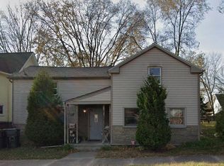 225 N Pine St, Reedsburg, WI 53959