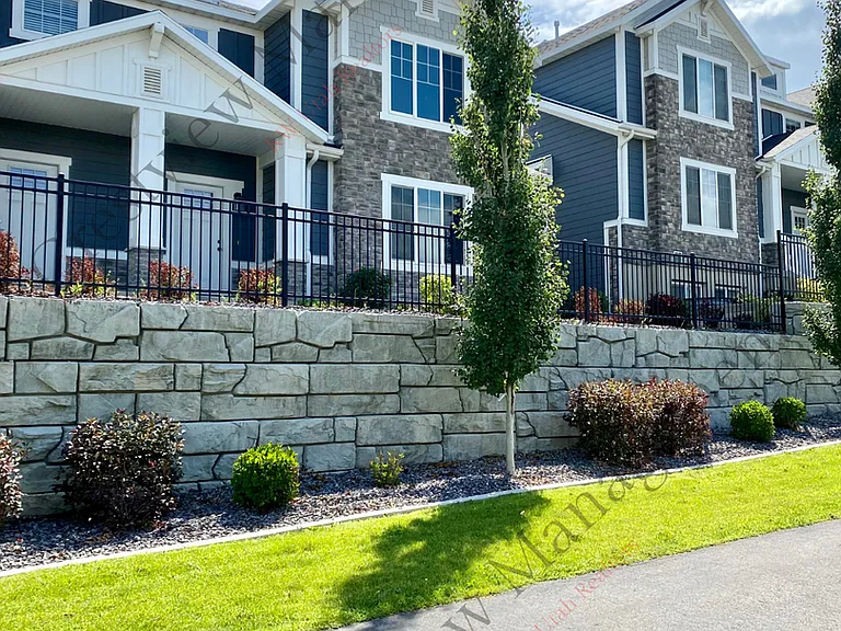 4883 N Nile Dr — Photo 2