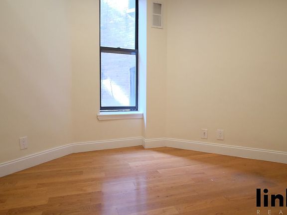 4th image of 520 W 123rd St APT 4W