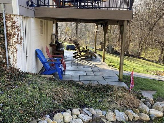 2nd image of 399 W Maple St