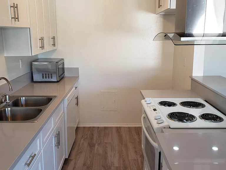 3448 Sawtelle Blvd #8 — Photo 3