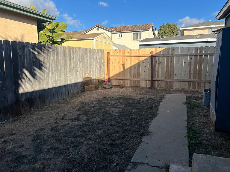 1410 Grove Ave — Photo 17