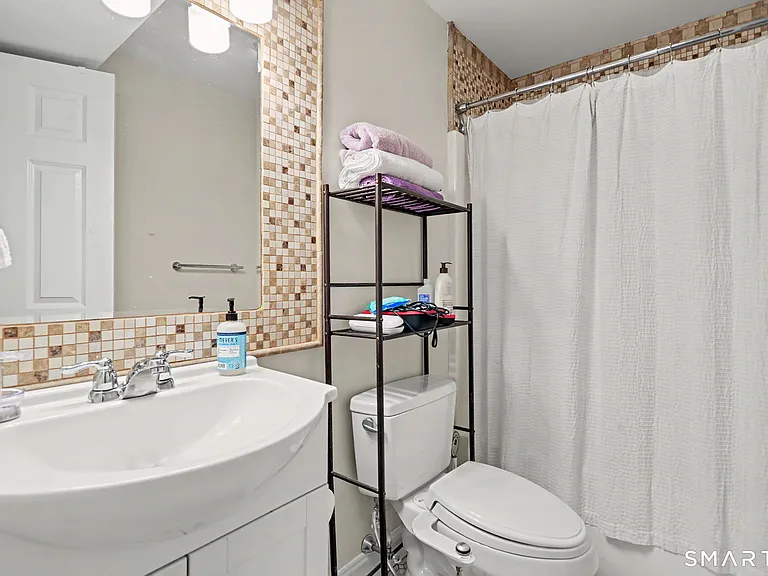 16-18 Ann St #35 — Photo 15