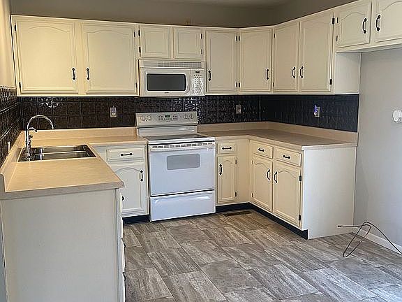 5th image of 30 Wildoradoe Ct