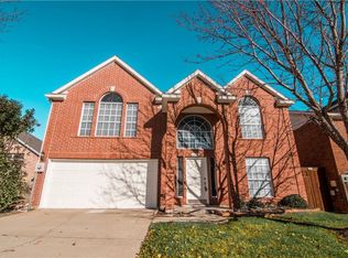1409 Chinaberry Dr, Lewisville, TX 75077