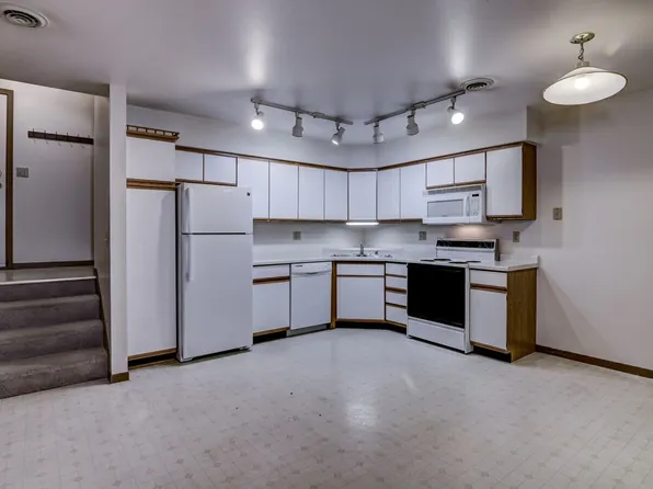 1050 W Hamilton Avenue, 1050 W Hamilton Ave #2, Eau Claire, WI 54701