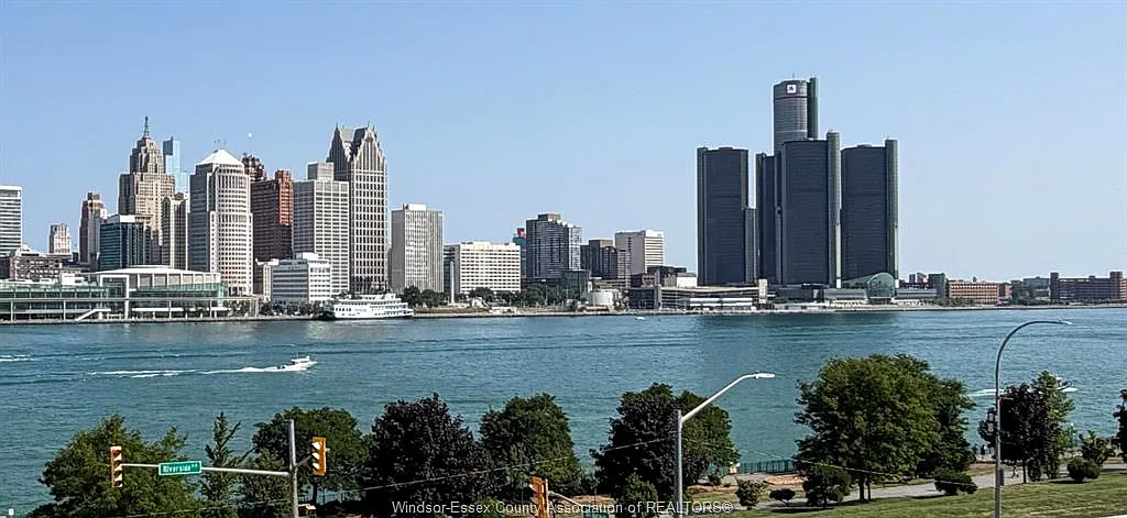 2 bed, 2.0 bath, $2,400 — Photo 3