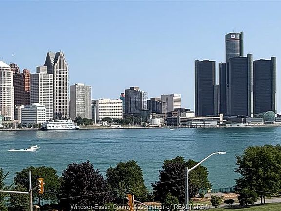 3rd image of 515 Riverside Dr W #403