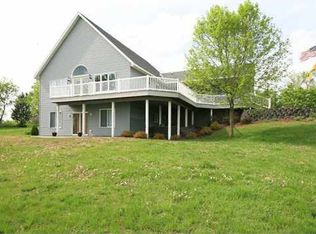 588 4th Ave SW, New London, MN 56273