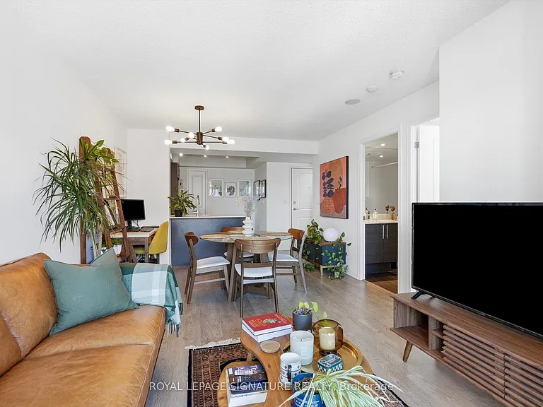 125 Western Battery Rd #1516 — Photo 5