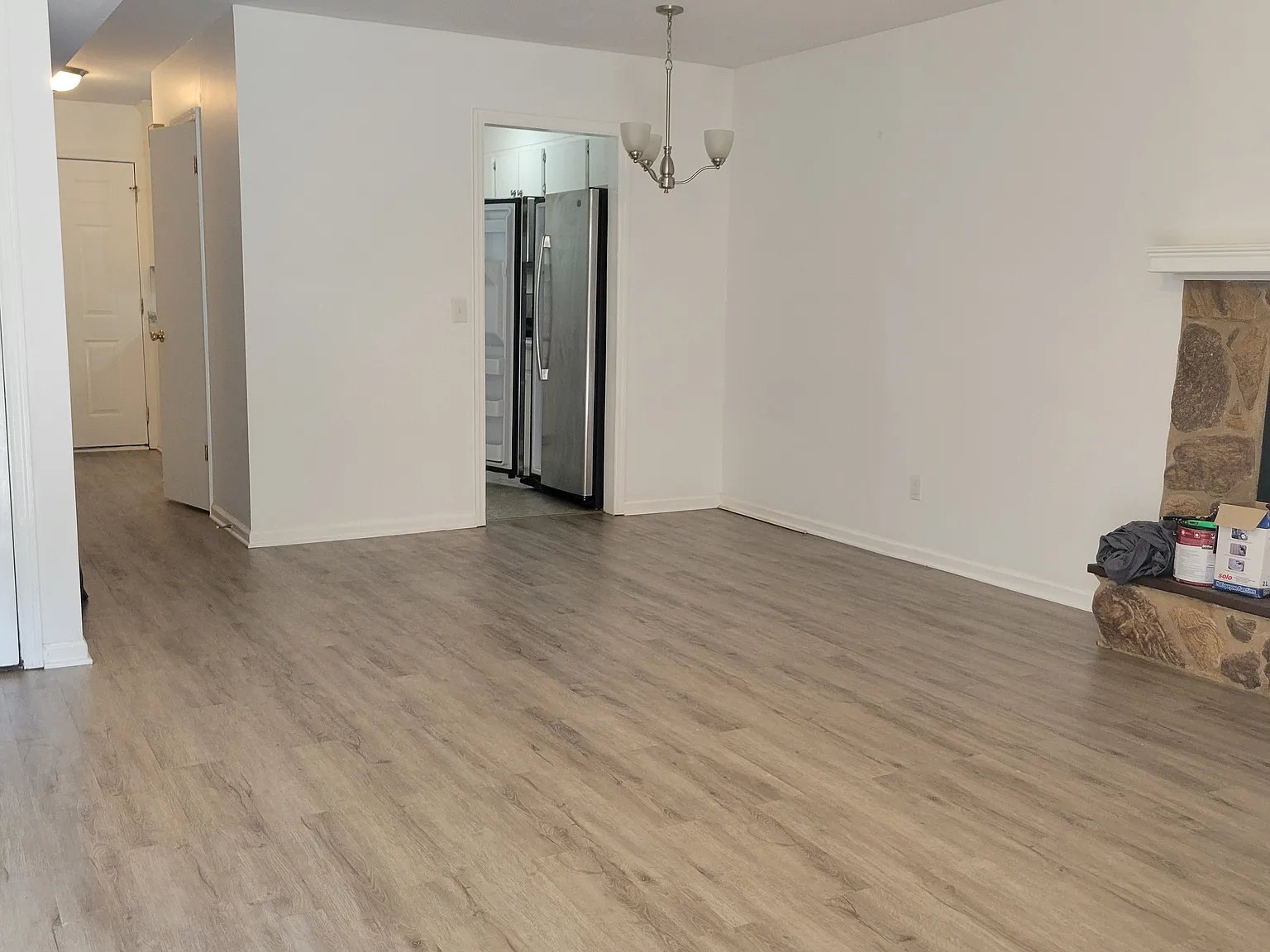 2 bed, 1.5 bath, 1100 sqft, $1,350 — Photo 2