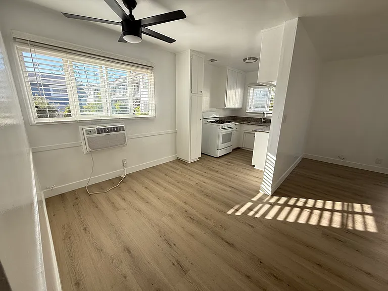 1801 N Gramercy Pl #3 — Photo 4