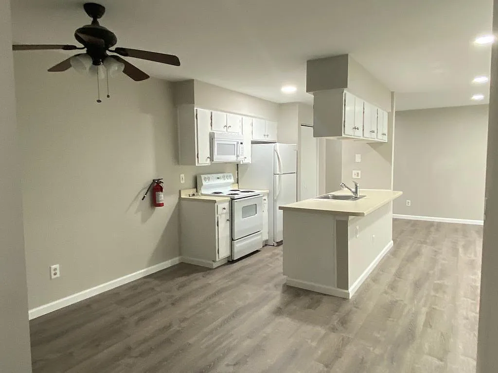 Building Photo - 72 Marlowe Ct #72