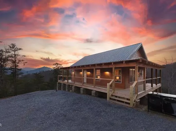 2862 Indigo Ln, Sevierville, TN 37862