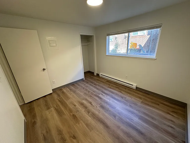 208 S 4th St #2 — Photo 8