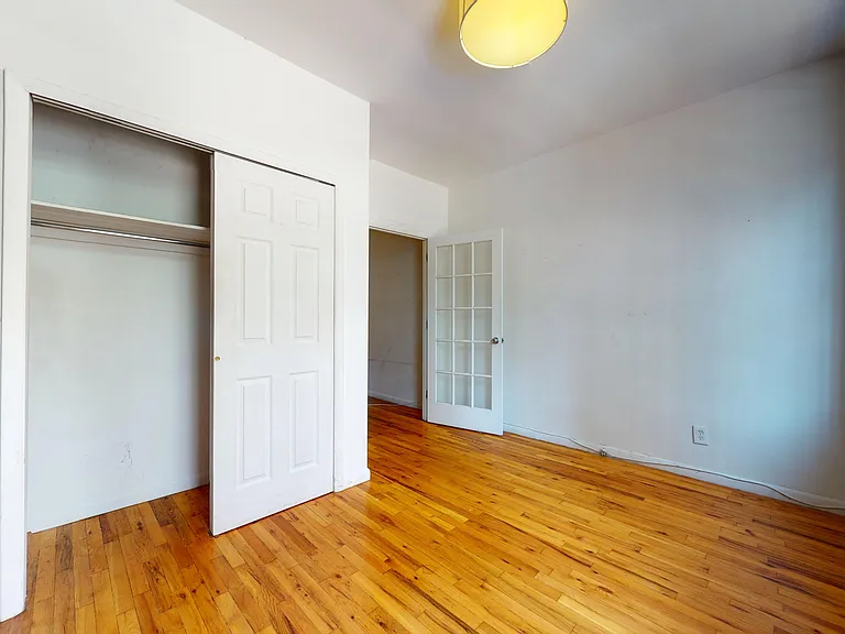 1441 York Ave #2FS — Photo 8