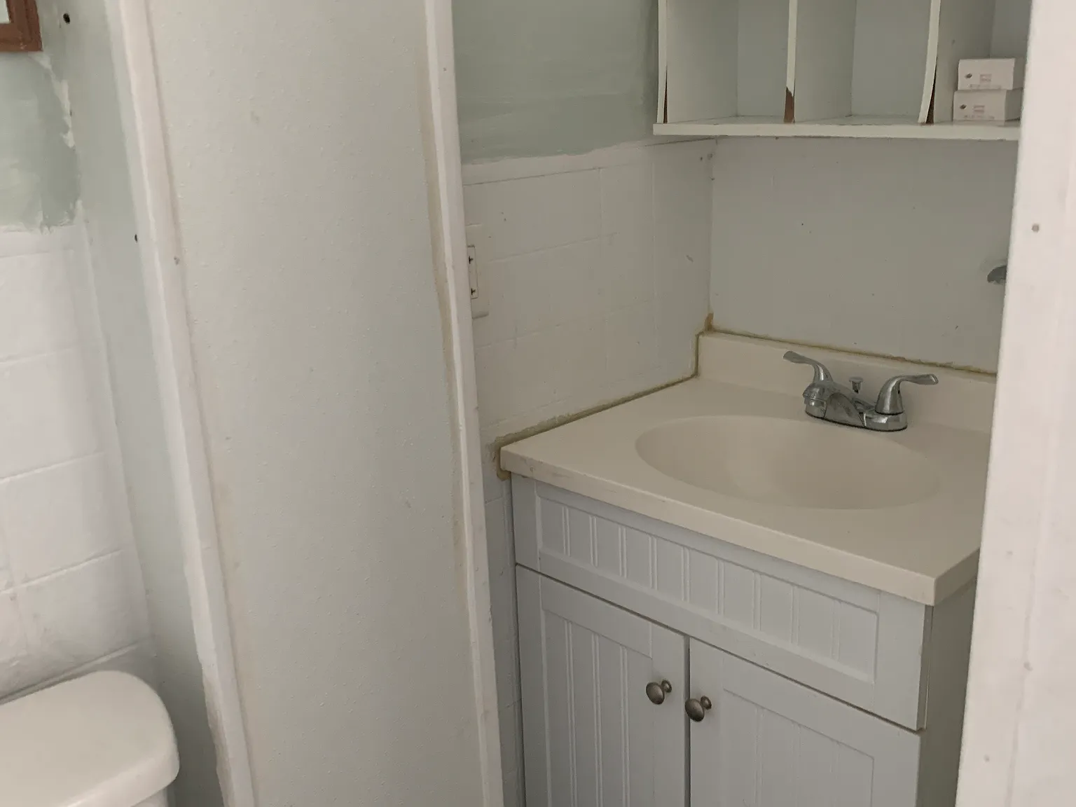 3 bed, 1000 sqft, $1,300 — Photo 3