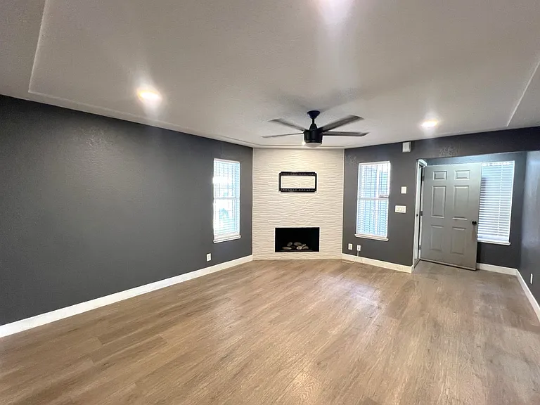 2201 Sun Ave #B — Photo 4