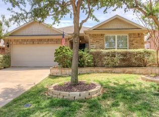 500 Grayson Ln, Lake Dallas, TX 75065