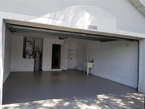 3rd image of 16001 Wilkinson Dr