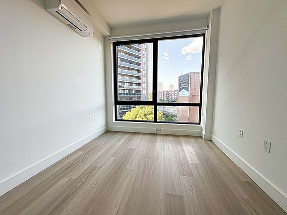 5th image of 7025 Yellowstone Blvd APT 3D