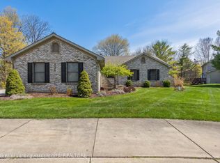 736 Tanbark Dr, Dimondale, MI 48821