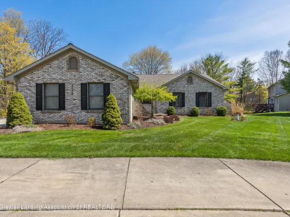 736 Tanbark Dr, Dimondale, MI 48821