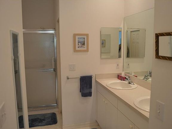 5th image of 1355 Red Oak Ln