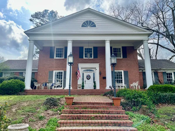 1103 Armstrong Ln, Tupelo, MS 38804