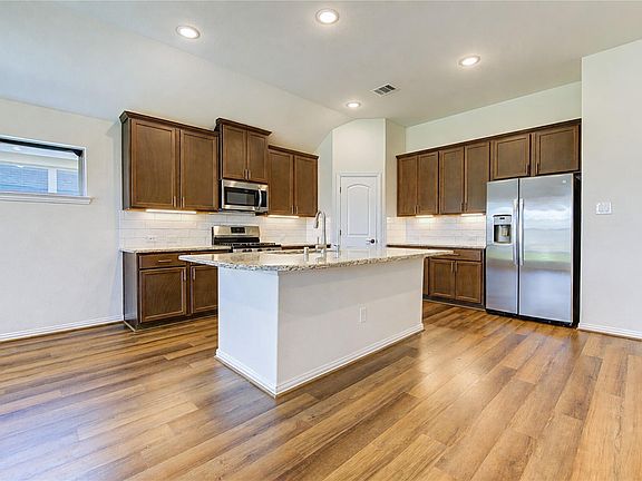 5th image of 101 Sunray Creek Dr