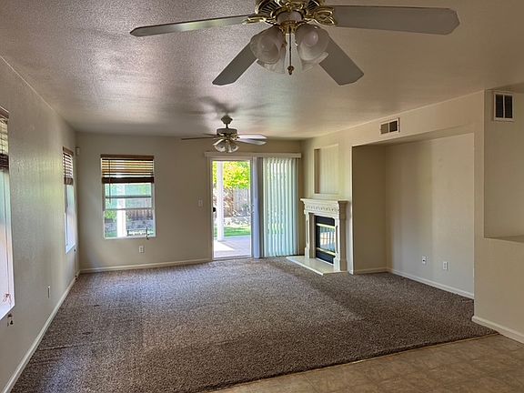 4th image of 2424 Sandpiper Ln