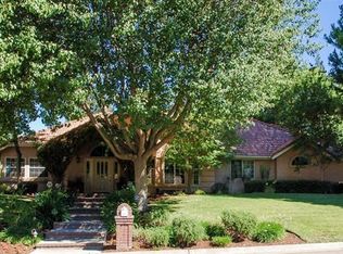 346 E Walnut Hill Ave, Fresno, CA