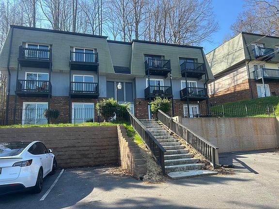 2nd image of 107 Angeline Dr #6