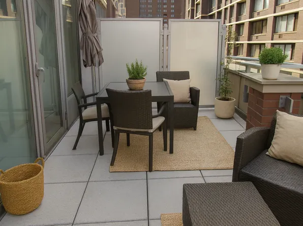 303 East 33rd Street image 15 of 32