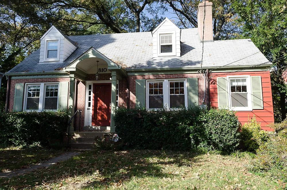 810 Jackson Ave — Photo 1