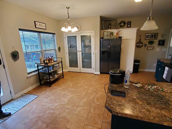 5th image of 451 Cabernet Dr