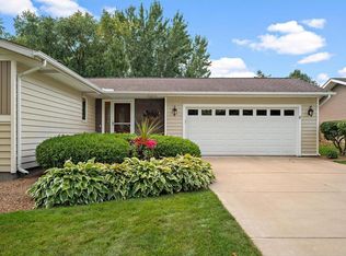 1427 Blueberry Ln, Hastings, MN 55033