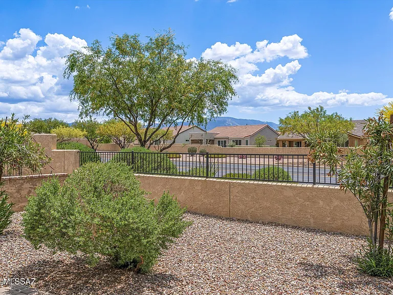 61359 E Flint Dr — Photo 32