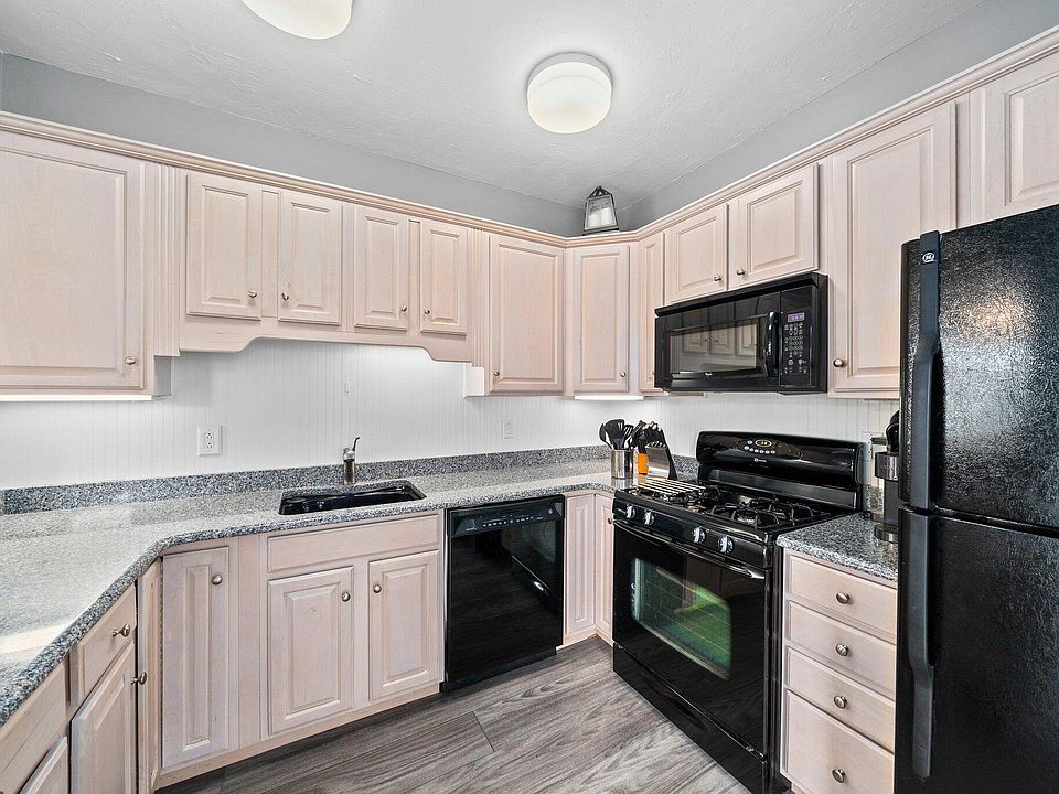 13 Bay Pointe Dr Extension UNIT 13, Buzzards Bay, MA 02532 Zillow