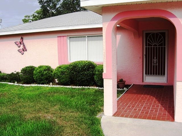2nd image of 1466 Heritage Ave
