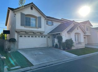 256 S Linhaven Cir, Anaheim, CA 92804