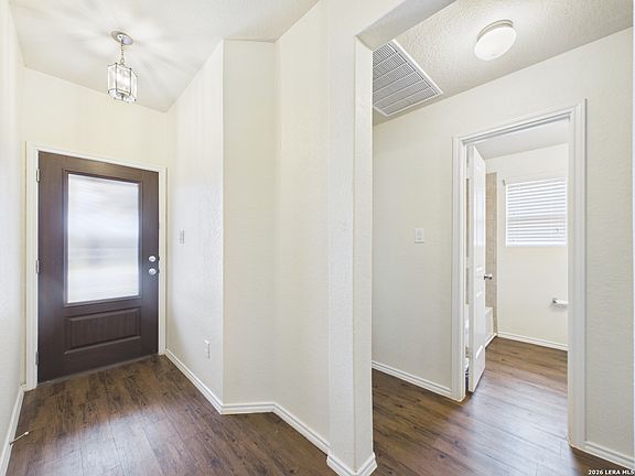 4th image of 2934 Meadow