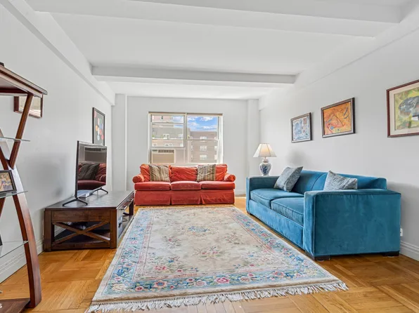 550 Grand Street image 1 of 8