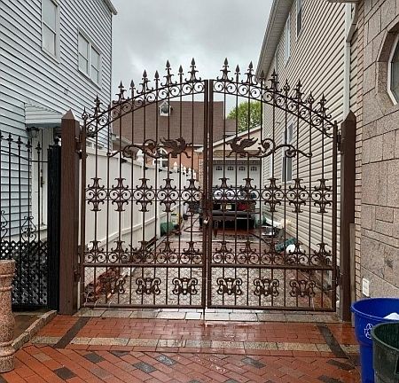 3rd image of 173 1st Ave