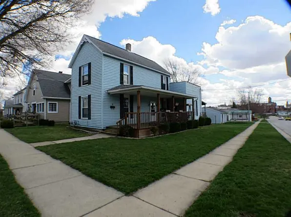 5 W Silver St, Wapakoneta, OH 45895